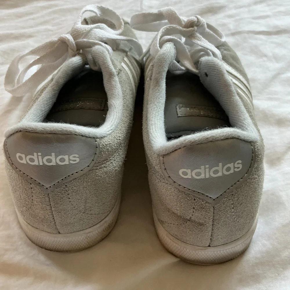 Adidas Courtset Womens Shoes AW4209 Lace Up Low Top Gray Sneaker Size 6 Running - Picture 7 of 8